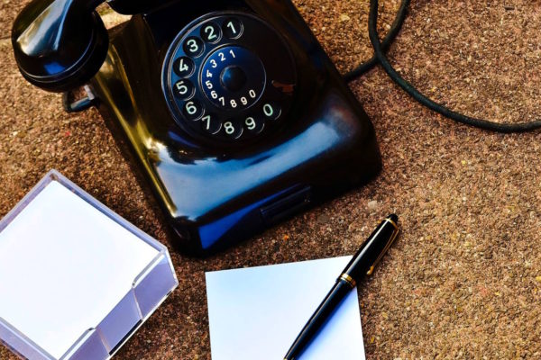 古い電話
